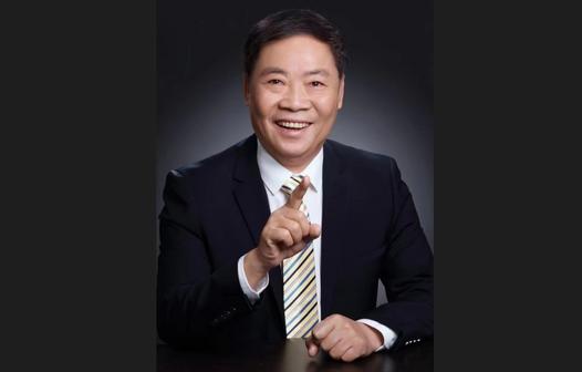 陈果:雅士文风扬四海,怀庄美酒誉全球,当代乡贤典范