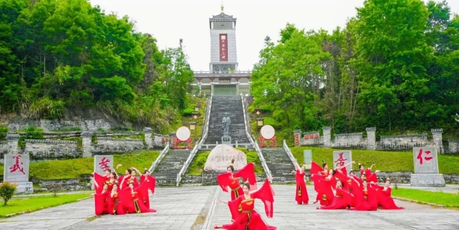 暮候校门应女作陈门七绝