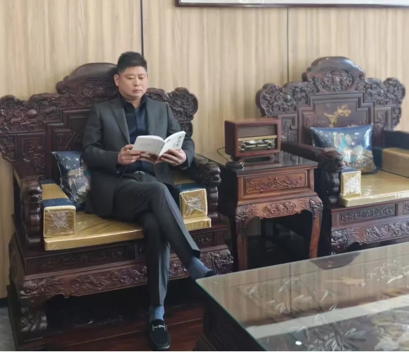 陈胜利：家谱里流淌的亲情