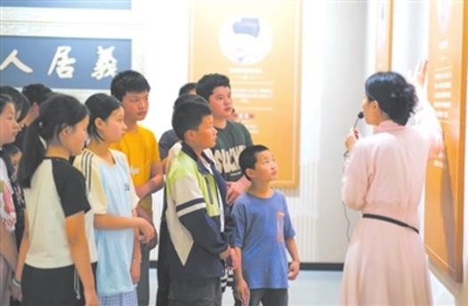 义门陈非遗馆里开“课堂”